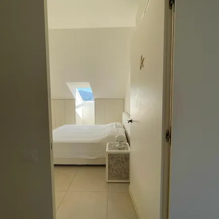 Blue Horizon Retreat-luxury Penthouse Рапалло